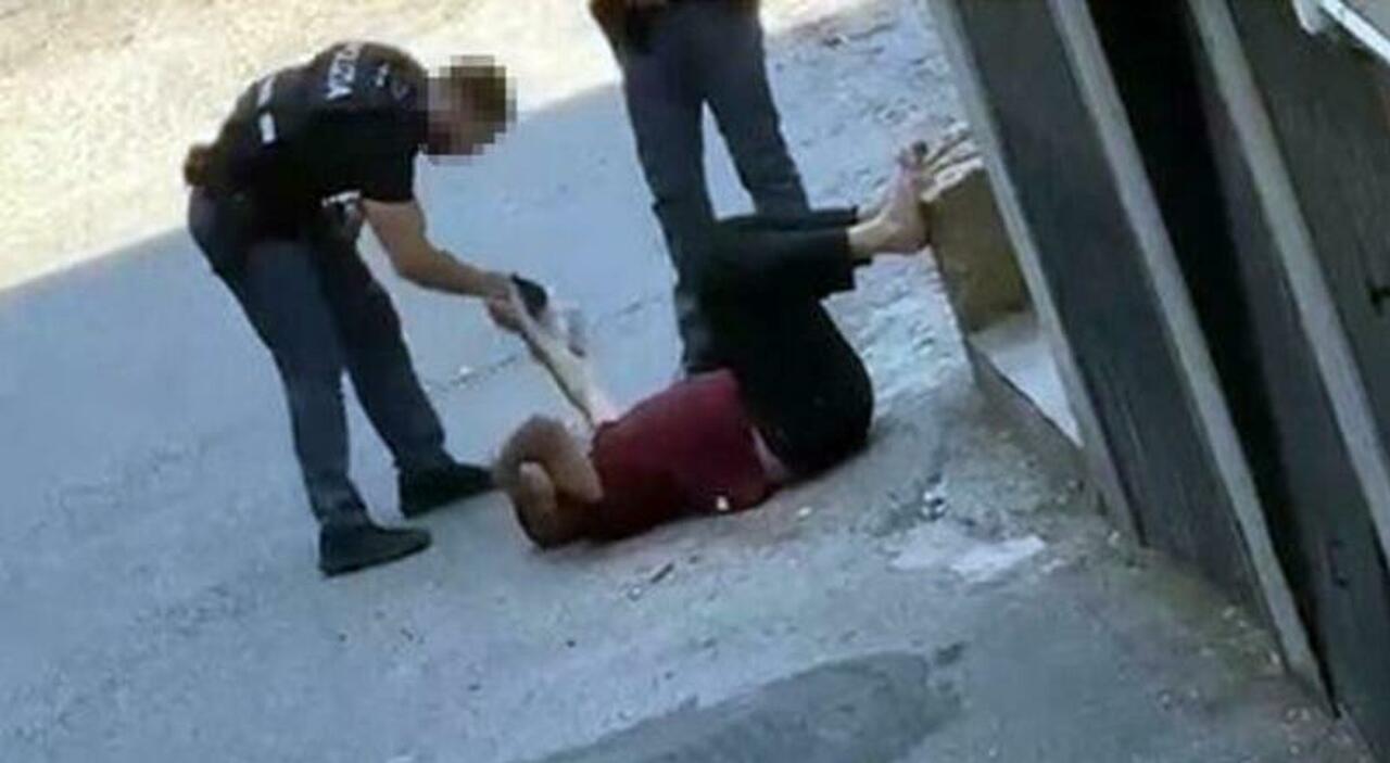 https://statics.cedscdn.it/photos/MED_HIGH/2026/07/24/9670261_24124509_faki_ucciso_poliziotti_bologna_no_soffocamento_frattura.jpg