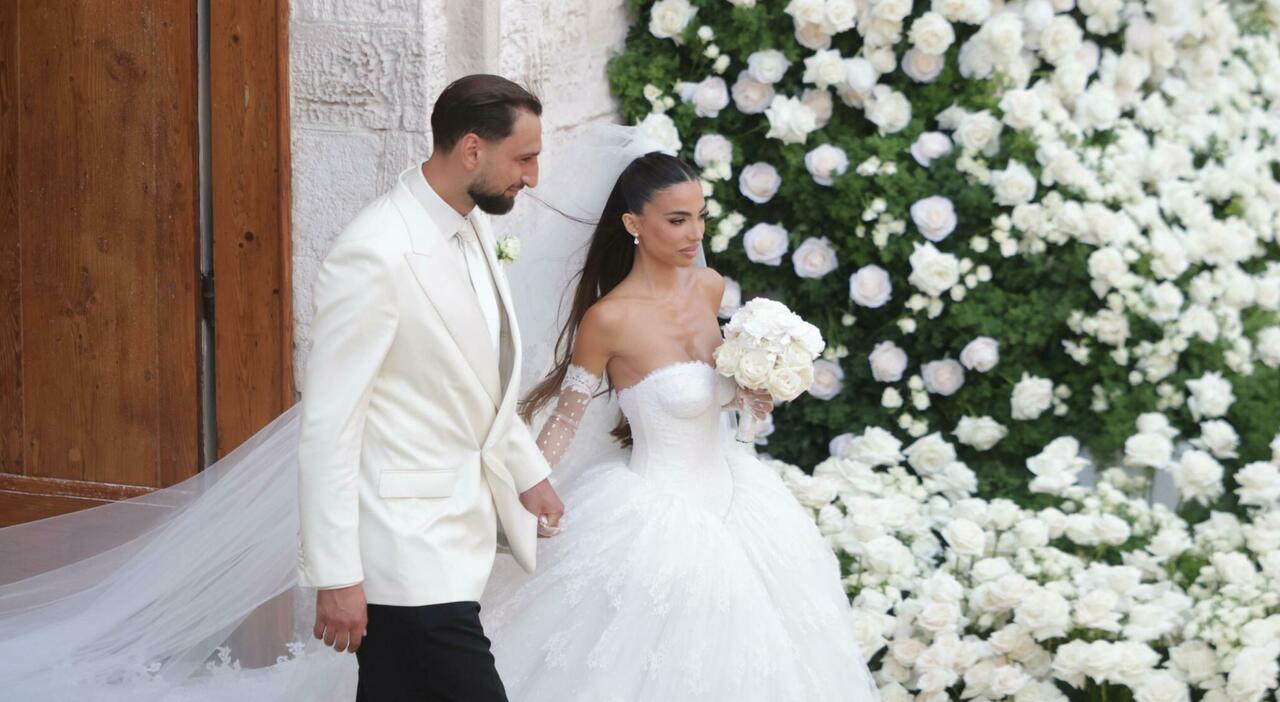 https://statics.cedscdn.it/photos/MED_HIGH/2026/07/25/9671984_25083551_donnarumma_alessia_elefante_matrimonio_video.jpg