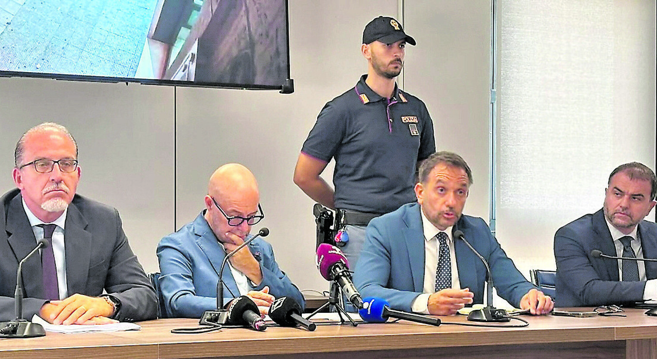 mafia a bari l allarme della dda clan instabili e giovani violenti