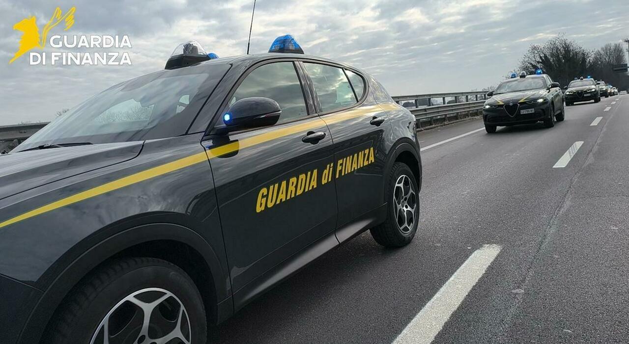 Gruppo criminale truffa anziani, sequestro beni di lusso, 1.200 vittime in Italia, immagine di approfondimento