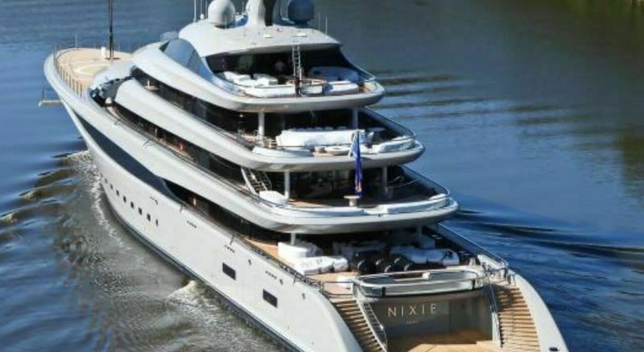 https://statics.cedscdn.it/photos/MED_HIGH/2026/07/30/9681424_30171938_nixie_yacht_lusso_prezzo.jpg