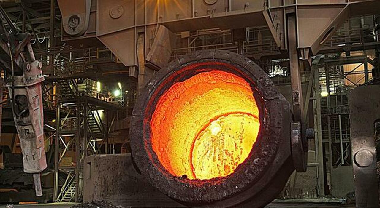 Jindal e sindacati si confrontano sulla salvaguardia dell’ex Ilva, con rischio chiusura area a caldo