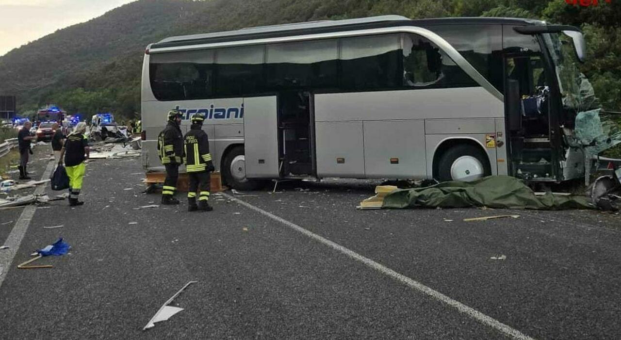 incidente rieti terni paolo cosci e graziella baldini la coppia toscana riconosciuta dal figlio grazie ai tatuaggi da Ilmessaggero.it incidente rieti terni paolo cosci e graziella baldini la coppia toscana riconosciuta dal figlio grazie ai tatuaggi