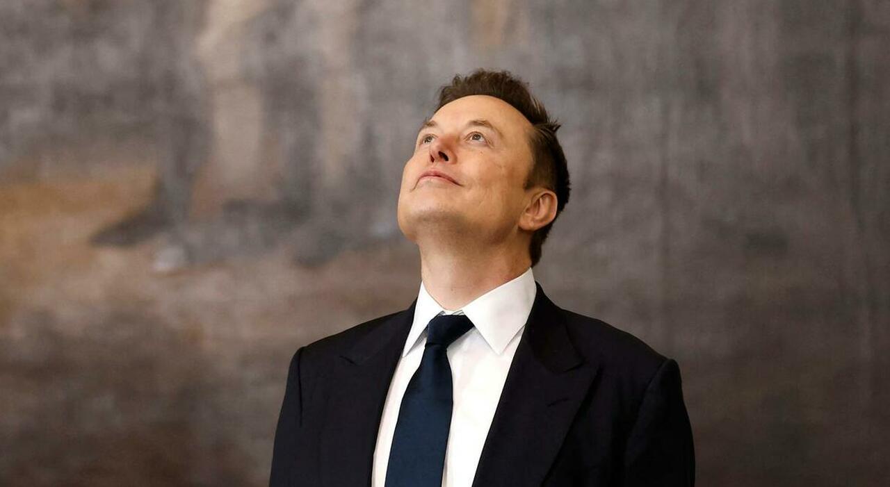 https://statics.cedscdn.it/photos/MED_HIGH/2026/08/04/9690225_04174751_elon_musk_patrimonio_crollato_perche.jpg