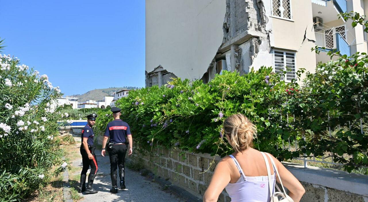 terremoto campi flegrei si aggrava il bilancio 691 case inagibili e 1700 sfollati da Ilmattino.it terremoto campi flegrei si aggrava il bilancio 691 case inagibili e 1700 sfollati