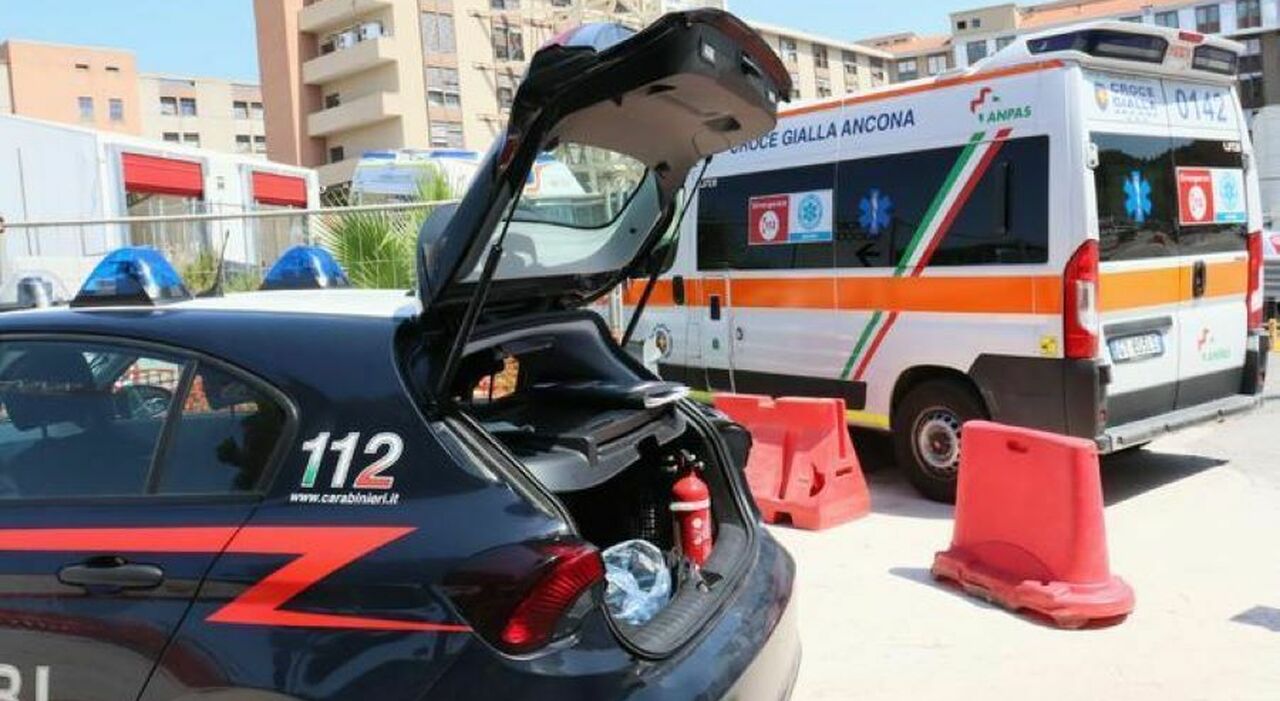 Ancona, choc a Torrette: investe una vigilante con l?auto e ferisce poliziotto con le chiavi. Arrestato in pronto soccorso