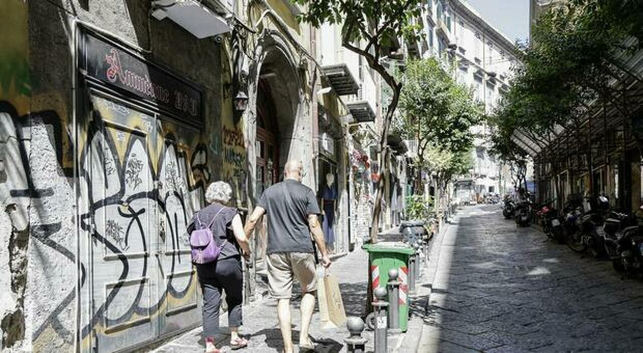 napoli agguato nei vicoli la pista della droga faida tra pusher da Ilmattino.it napoli agguato nei vicoli la pista della droga faida tra pusher