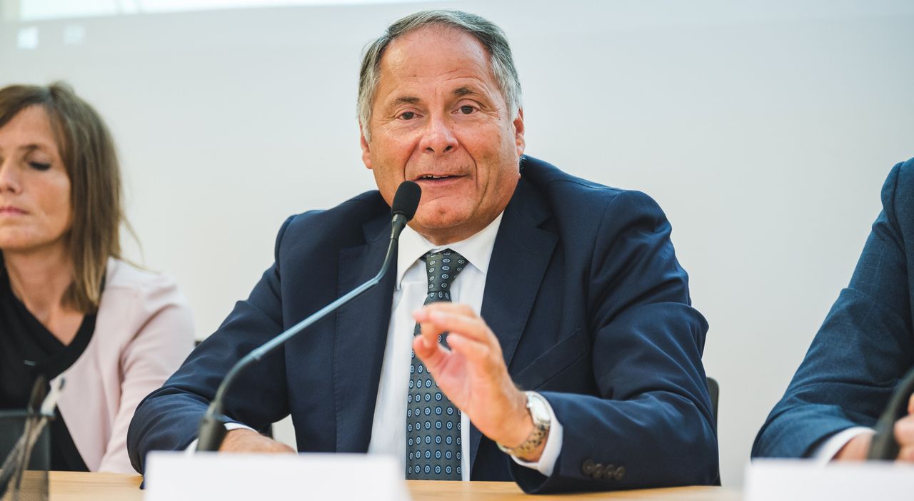 usl investigatori privati contro i dipendenti furbetti l ex direttore generale francesco benazzi cos236 ho tutelato i pazienti trevigiani da Ilgazzettino.it usl investigatori privati contro i dipendenti furbetti l ex direttore generale francesco benazzi cos236 ho tutelato i pazienti trevigiani
