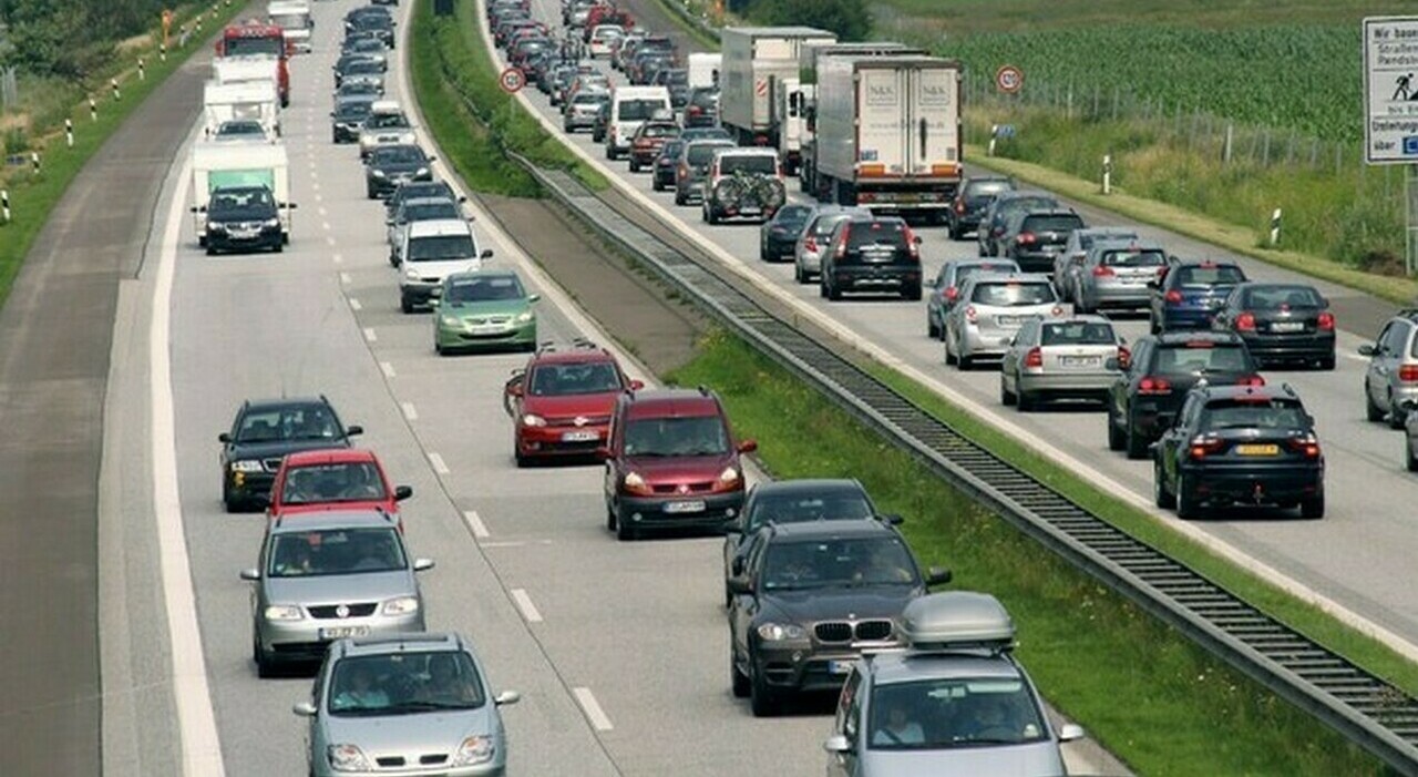 codice della strada le novit224 su multe sorpassi limiti di velocit224 caschi e patenti da Ilmattino.it codice della strada le novit224 su multe sorpassi limiti di velocit224 caschi e patenti
