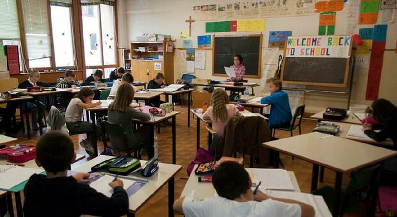 scuola valzer di presidi tornano a casa 19 prof aspettavamo da anni da Ilmattino.it scuola valzer di presidi tornano a casa 19 prof aspettavamo da anni