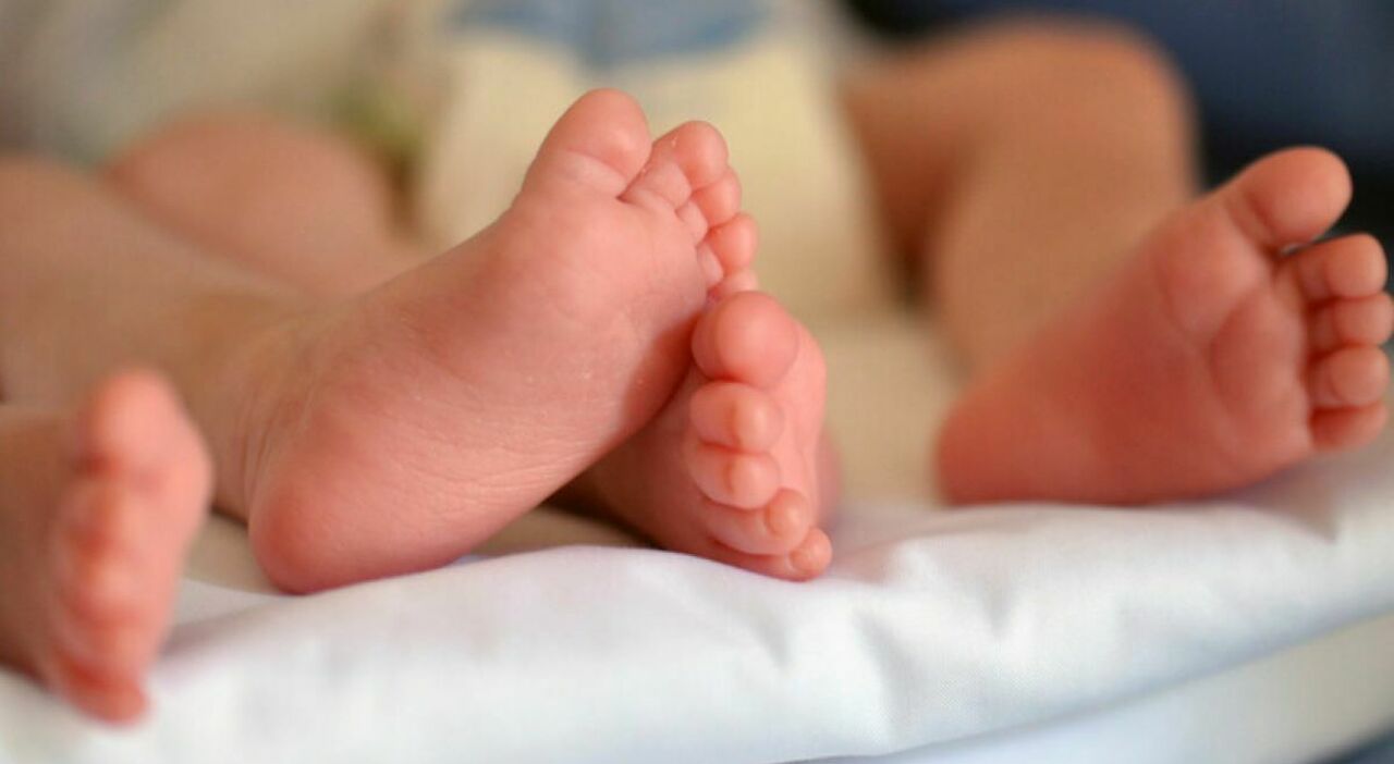 https://statics.cedscdn.it/photos/MED_HIGH/2026/08/10/9700655_10133711_neonata_morta_due_mesi_rianimata_guilmi_ricostruzione.jpg