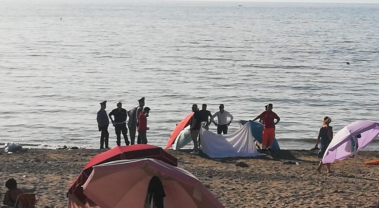 malore mentre nuota in mare 50enne veronese muore in vacanza la tragedia sotto gli occhi dei bagnanti da Ilgazzettino.it malore mentre nuota in mare 50enne veronese muore in vacanza la tragedia sotto gli occhi dei bagnanti