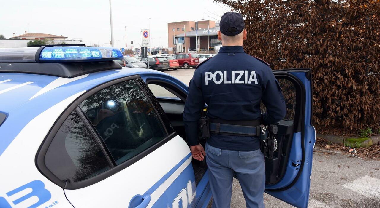 voleva far esplodere una bomba in un centro commerciale del veneto 22enne albanese fermato all aeroporto di treviso islamico si stava radicalizzando da Ilgazzettino.it voleva far esplodere una bomba in un centro commerciale del veneto 22enne albanese fermato all aeroporto di treviso islamico si stava radicalizzando