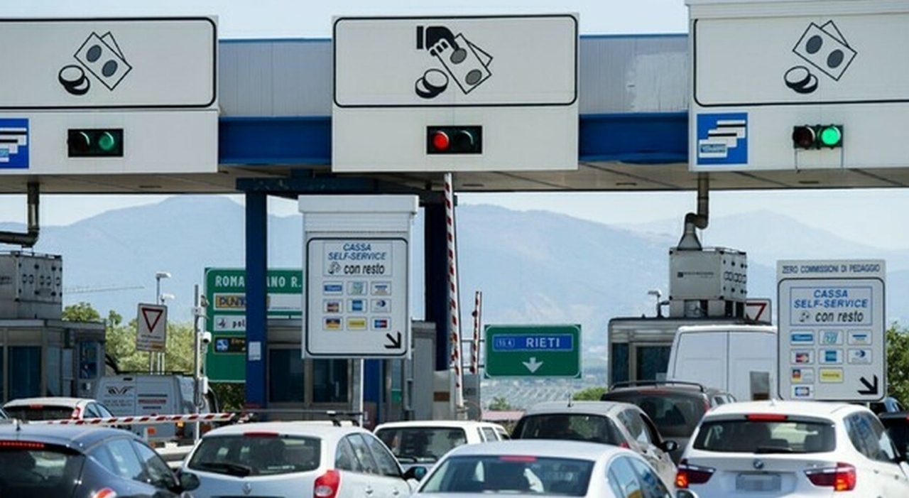 https://statics.cedscdn.it/photos/MED_HIGH/2026/08/11/9702458_11145040_caselli_autostradel.jpg