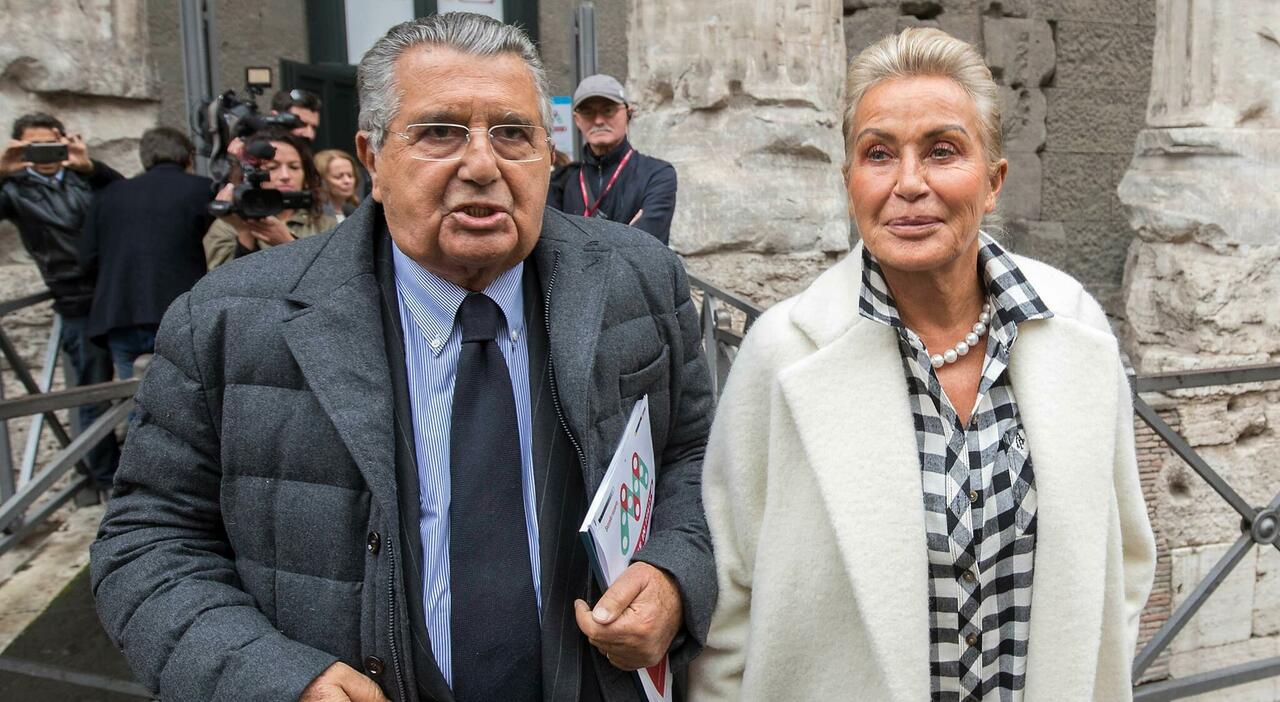 Silvia Monti Morta L ex Attrice Moglie Di Carlo De Benedetti L addio silvia-monti-morta-l-ex-attrice-moglie-di-carlo-de-benedetti-l-addio