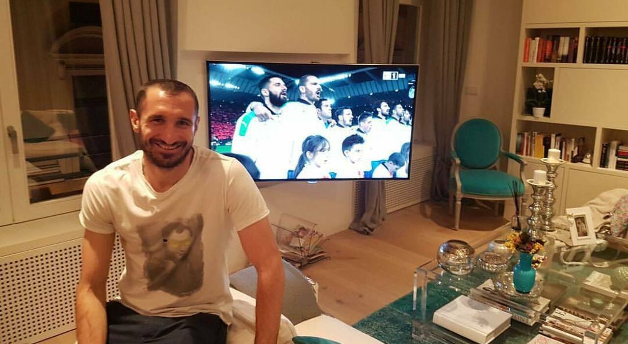https://statics.cedscdn.it/photos/MED_HIGH/2026/08/13/9706285_13184248_forza_azzurri_.jpg