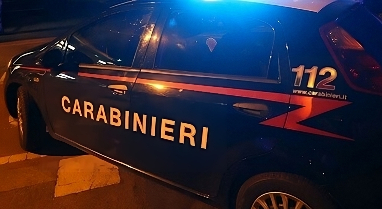 mamma e figlio sequestrati in casa le violenze con un bastone chiodato poi la fuga 28enne arrestato a sant antonio abate da Ilmattino.it mamma e figlio sequestrati in casa le violenze con un bastone chiodato poi la fuga 28enne arrestato a sant antonio abate