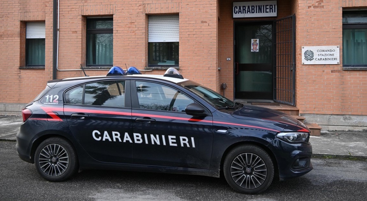 stacca la corrente del condominio per attirare fuori il nuovo compagno della ex poi lo colpisce con un coltello da torta davanti ai figli la fuga e l arresto per tentato omicidio da Ilgazzettino.it stacca la corrente del condominio per attirare fuori il nuovo compagno della ex poi lo colpisce con un coltello da torta davanti ai figli la fuga e l arresto per tentato omicidio