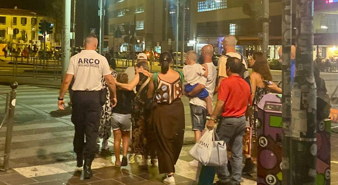 borseggiatori e truffatori viaggio di una notte a piazzale roma sotto assedio turisti e residenti aiuto ci stanno seguendo da Ilgazzettino.it borseggiatori e truffatori viaggio di una notte a piazzale roma sotto assedio turisti e residenti aiuto ci stanno seguendo