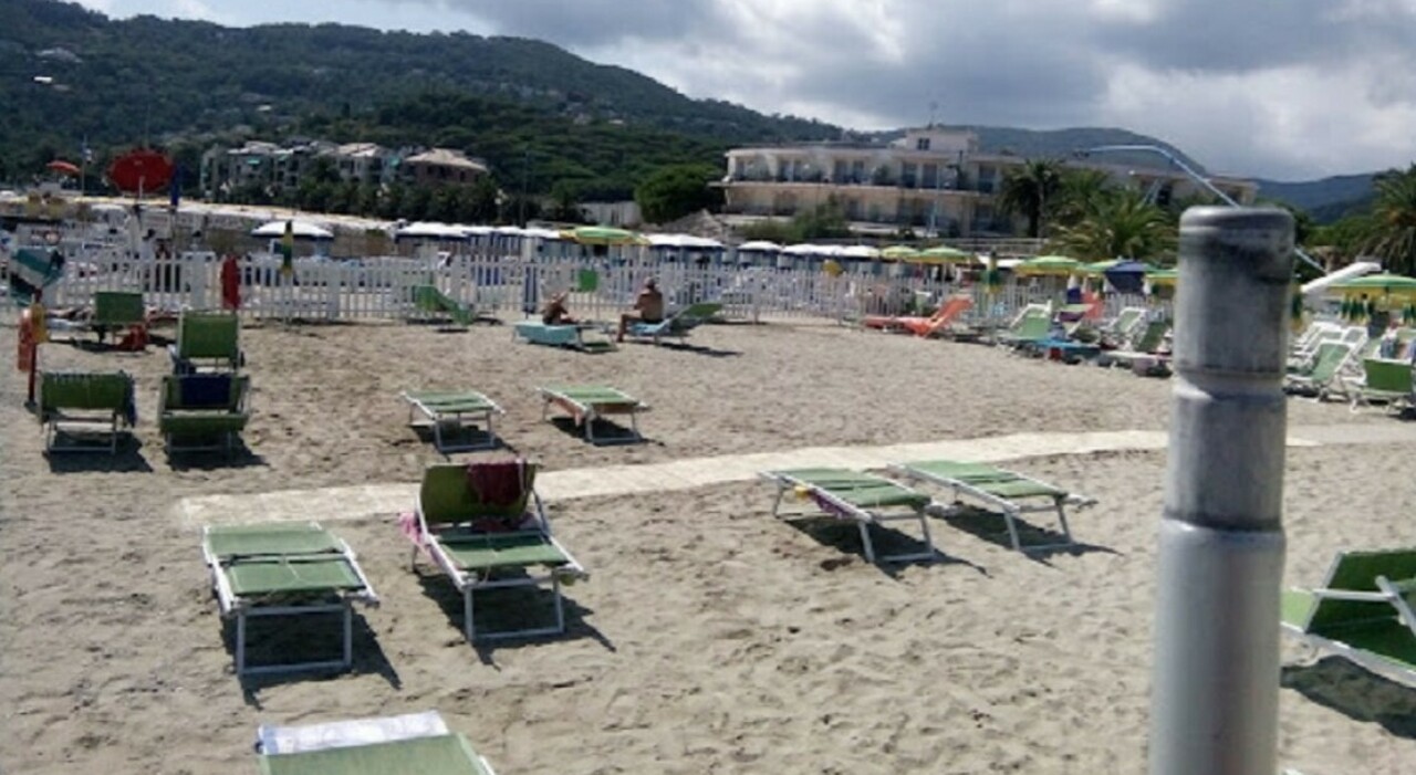 https://statics.cedscdn.it/photos/MED_HIGH/2026/08/18/9712765_18084544_suore_stabilimento_bagni_garrone_spotorno.jpg