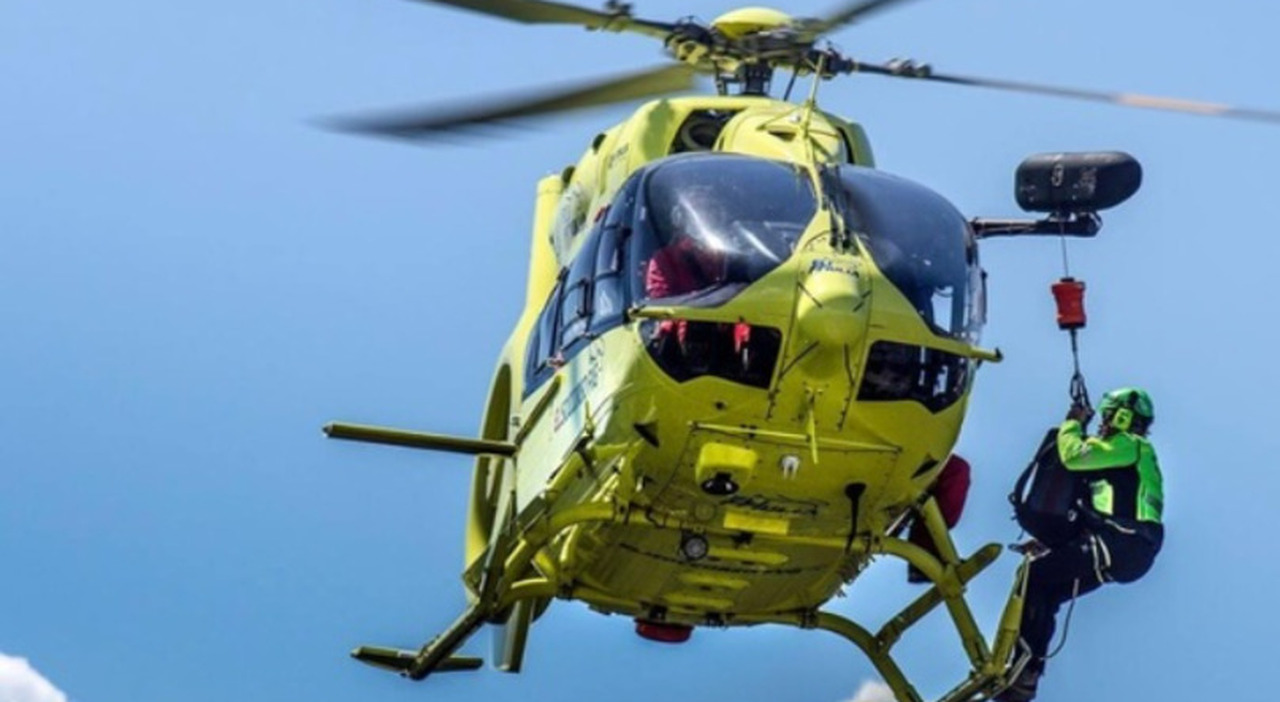escursionista precipita in un canale roccioso durante la discesa dalla via normale al monte agner muore a 65 anni davanti al marito e a un amica