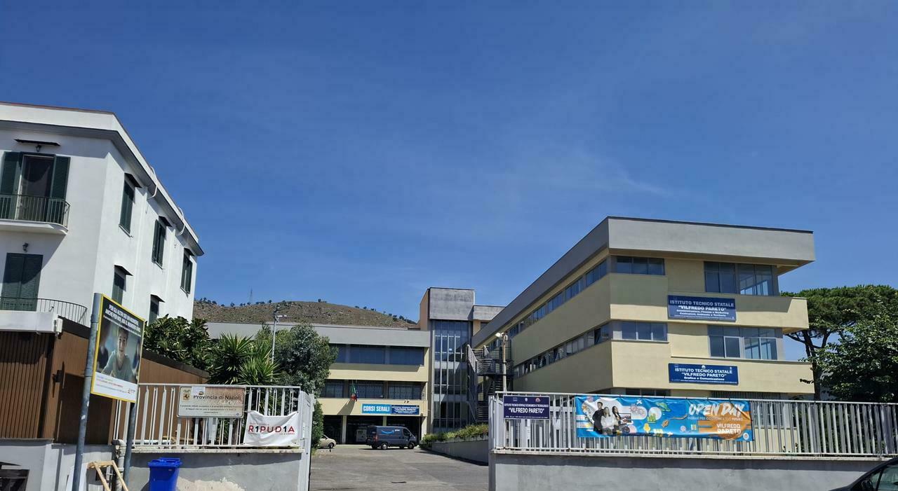 terremoto ai campi flegrei danni a 14 scuole sei plessi inutilizzabili si va verso i doppi turni da Ilmattino.it terremoto ai campi flegrei danni a 14 scuole sei plessi inutilizzabili si va verso i doppi turni