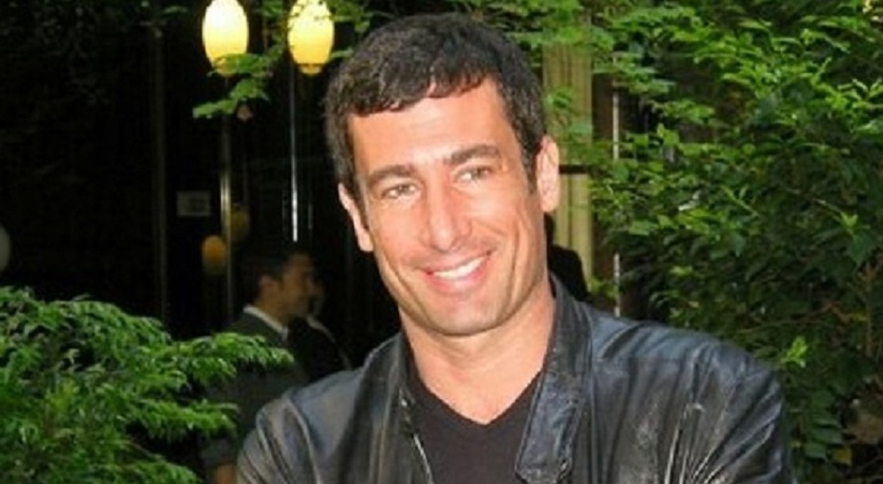 https://statics.cedscdn.it/photos/MED_HIGH/2026/08/20/9716212_20075547_paolo_calissano_avvocato_processo.jpg