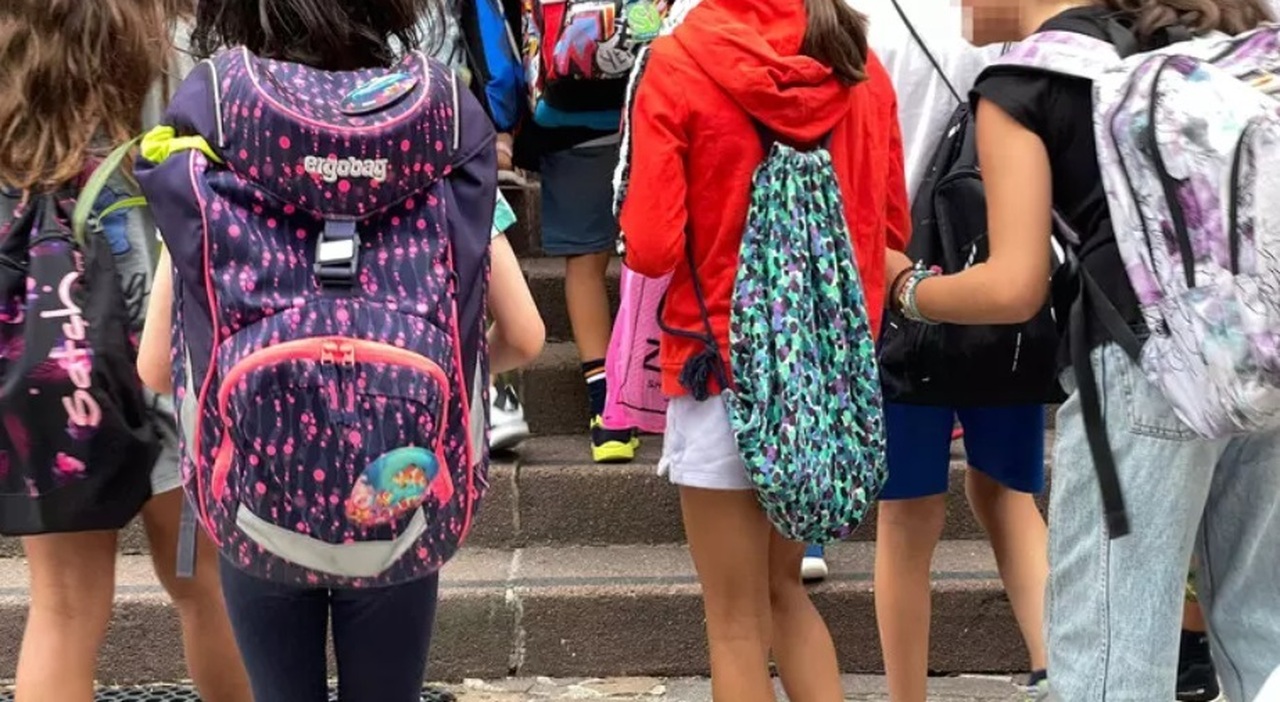 https://statics.cedscdn.it/photos/MED_HIGH/2026/08/20/9716307_20101600_calendario_scolastico_2026_2027.jpg