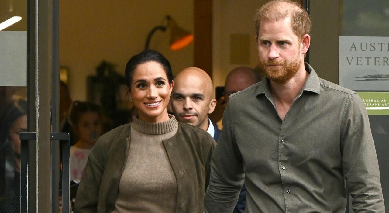 https://statics.cedscdn.it/photos/MED_HIGH/2026/08/21/9718136_21112931_harry_meghan_ritorno_problemi_soldi_robert_jobson_cosa_dice.jpg