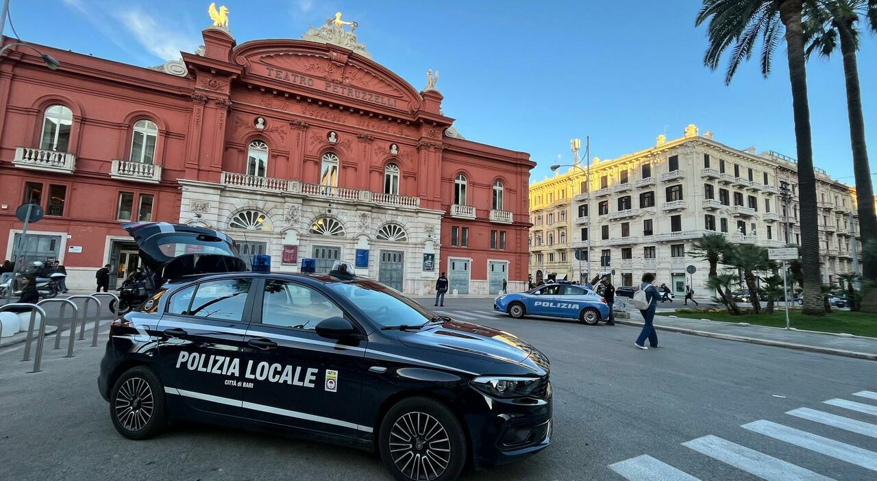 incidente mortale a bari pedone travolto e ucciso sul lungomare vittorio veneto da Quotidianodipuglia.it incidente mortale a bari pedone travolto e ucciso sul lungomare vittorio veneto