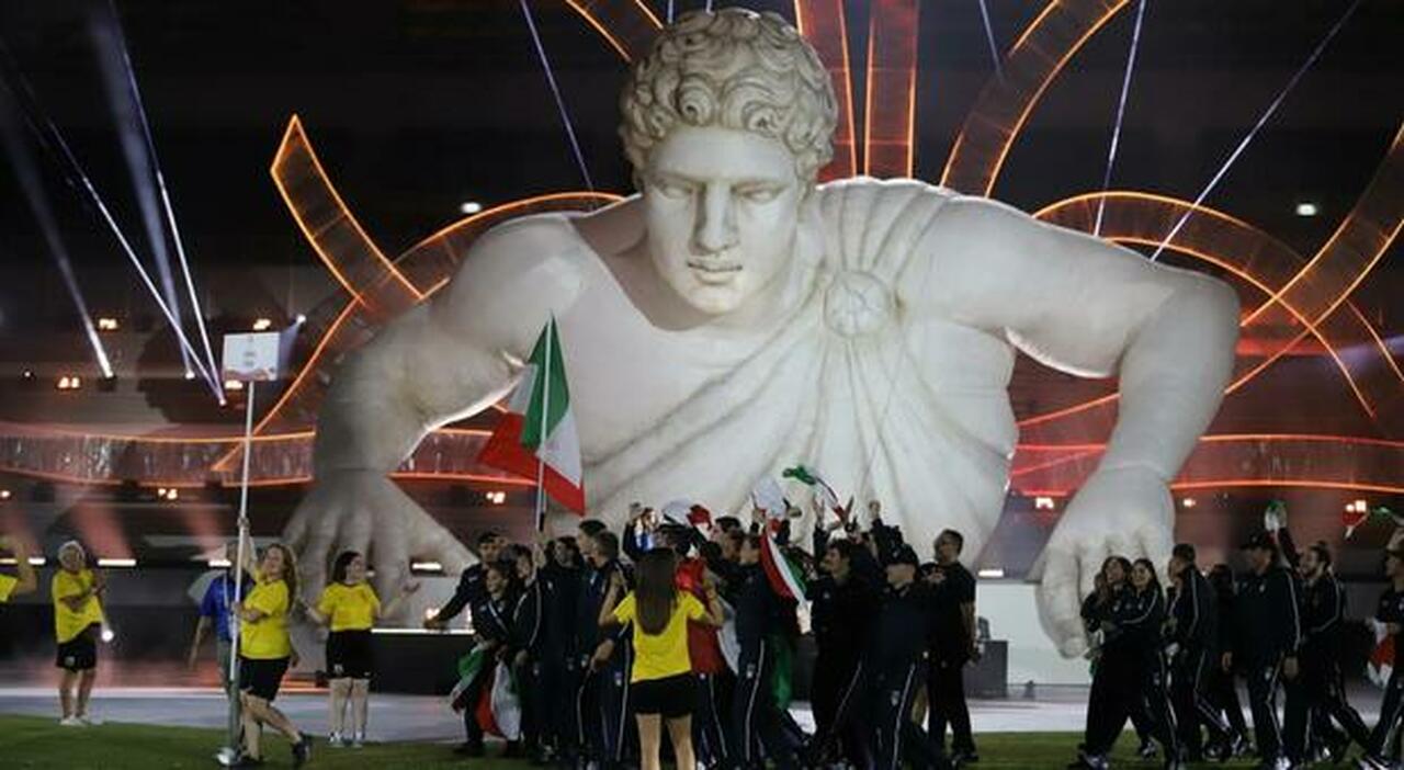 musica leggende e droni si alza il sipario sui giochi del mediterraneo di taranto da Quotidianodipuglia.it musica leggende e droni si alza il sipario sui giochi del mediterraneo di taranto