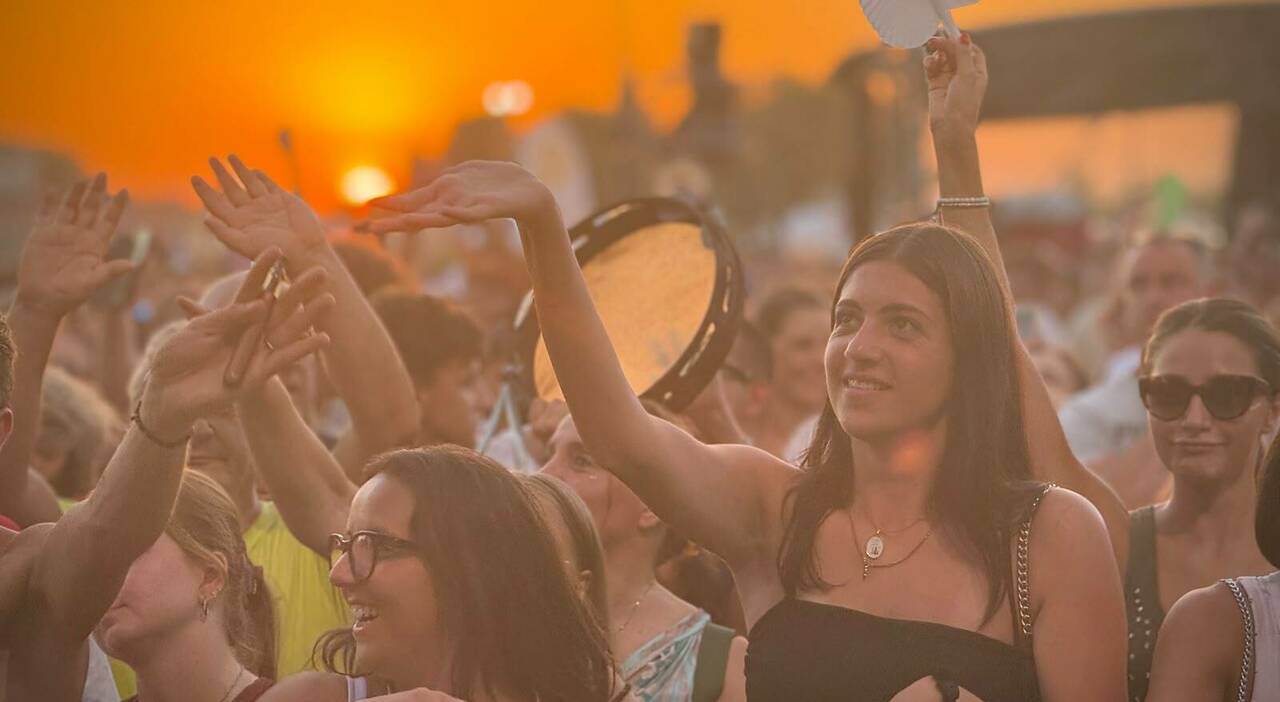 concertone notte della taranta a melpignano la scaletta completa e gli ospiti dove vederla video da Quotidianodipuglia.it concertone notte della taranta a melpignano la scaletta completa e gli ospiti dove vederla video