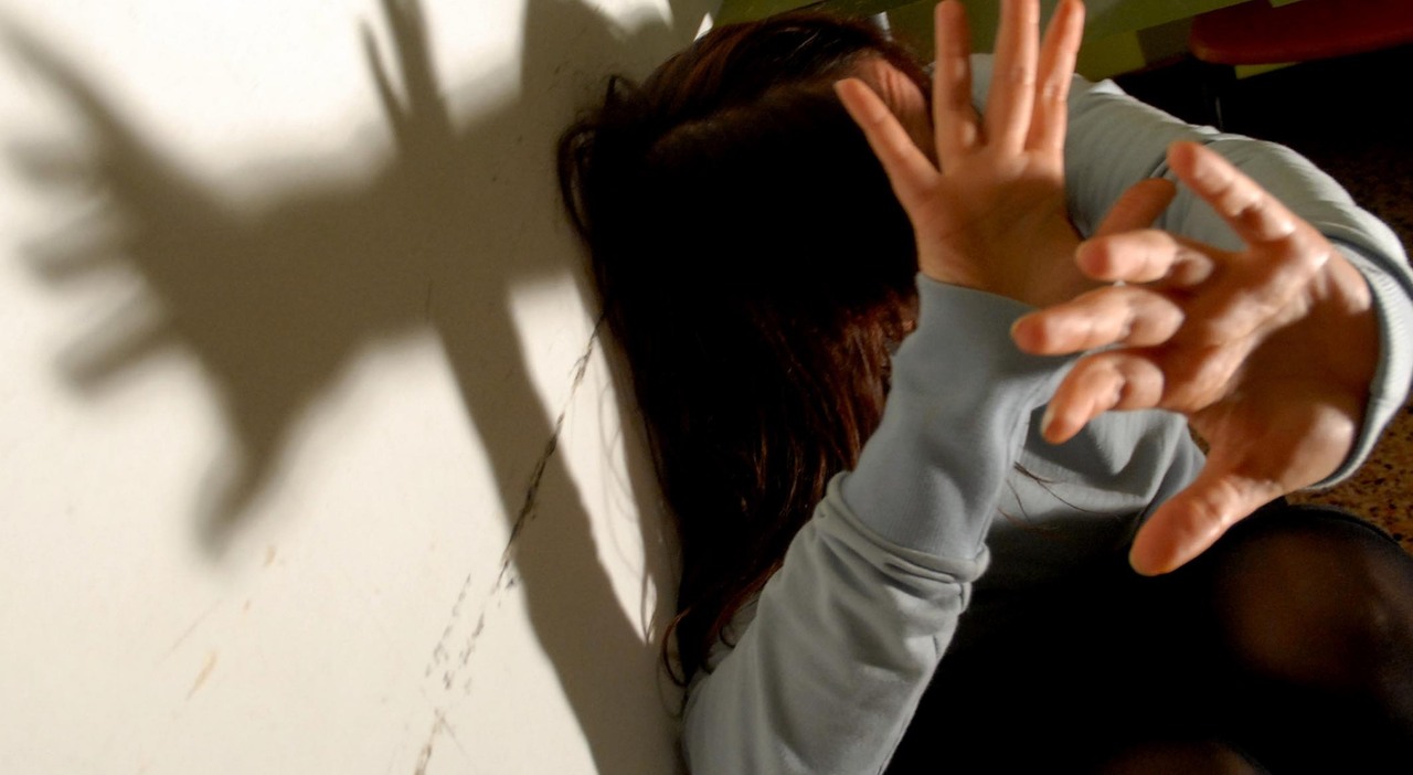 io violentata in cilento il racconto della 17enne allesame della procura da Ilmattino.it io violentata in cilento il racconto della 17enne allesame della procura
