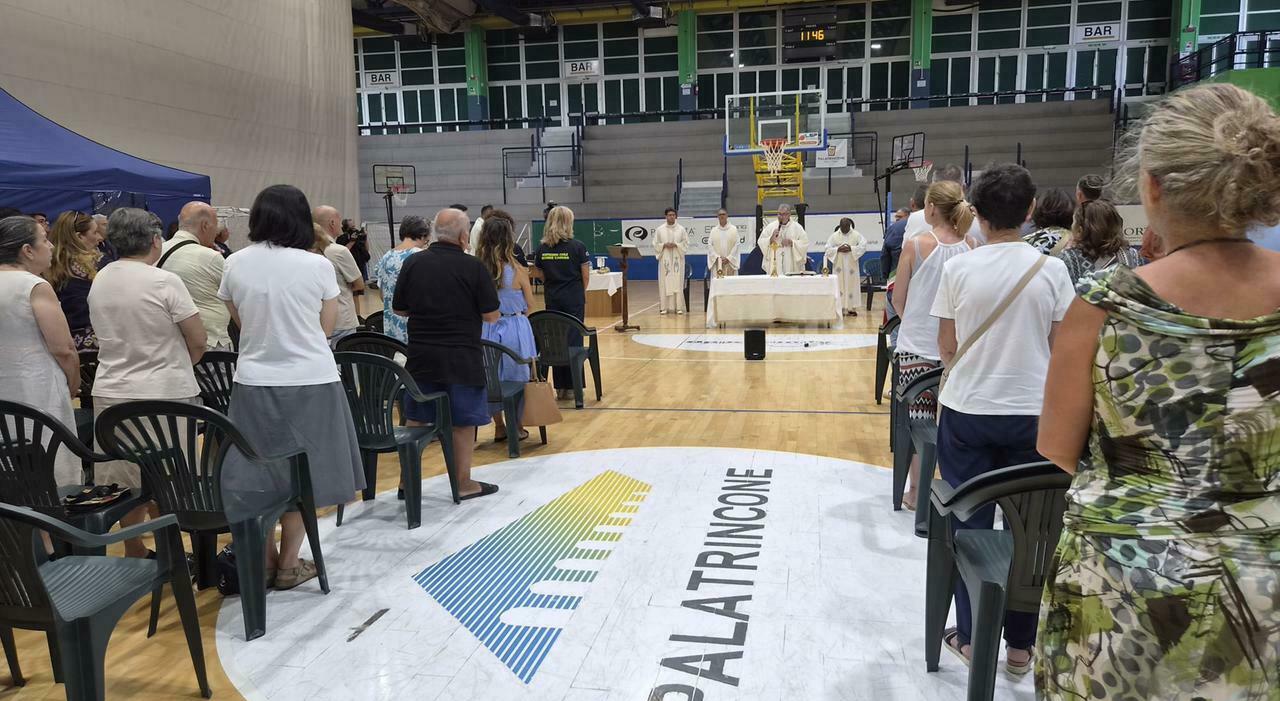 terremoto ai campi flegrei la caritas scende in campo gli sfollati non sono soli da Ilmattino.it terremoto ai campi flegrei la caritas scende in campo gli sfollati non sono soli