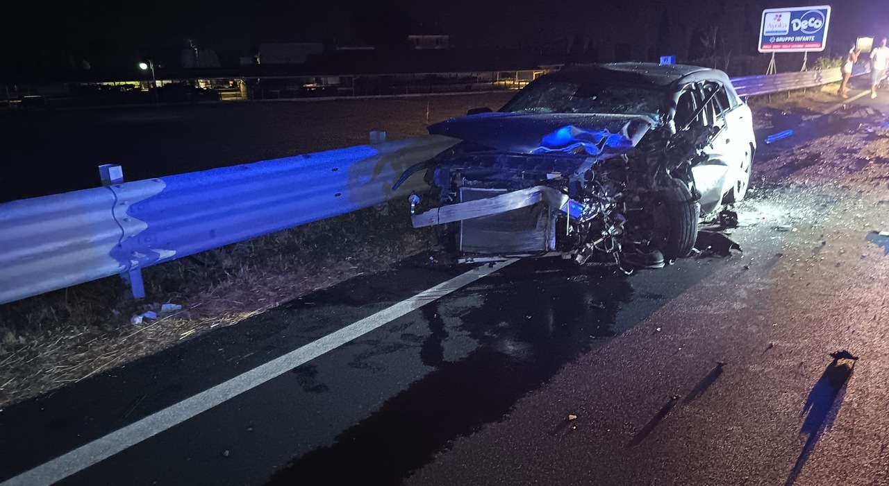 incidente tremendo sulla statale 18 in campania muore un 33enne feriti tre ragazzi da Ilmattino.it incidente tremendo sulla statale 18 in campania muore un 33enne feriti tre ragazzi