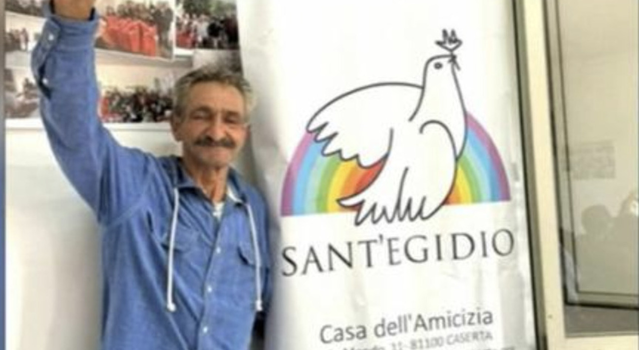 la piazza degli invisibili clochard ucciso a caserta per un debito di 50 euro da Ilmattino.it la piazza degli invisibili clochard ucciso a caserta per un debito di 50 euro