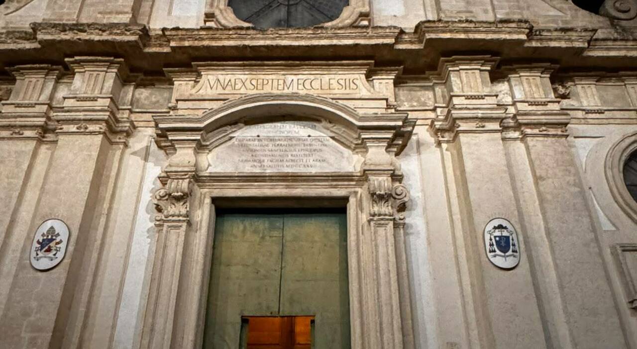 salento non vuole pagare il ticket per l ingresso in cattedrale e d224 in escandescenza denunciato dipendente asl da Quotidianodipuglia.it salento non vuole pagare il ticket per l ingresso in cattedrale e d224 in escandescenza denunciato dipendente asl