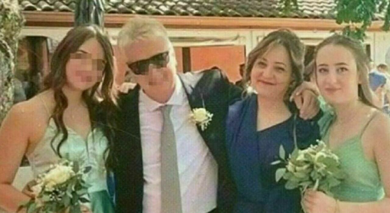 https://statics.cedscdn.it/photos/MED_HIGH/2026/08/25/9725261_25205340_avvelenate_ricina_oggetti_perquisizione_casa_cosa_sappiamo.jpg