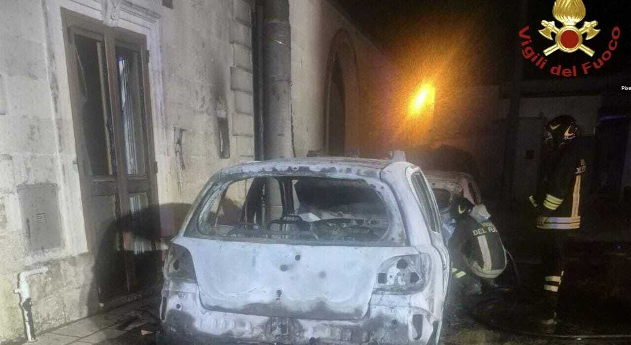 a fuoco l auto della moglie del sindaco l ombra di un intimidazione da Quotidianodipuglia.it a fuoco l auto della moglie del sindaco l ombra di un intimidazione