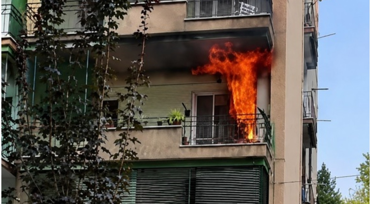 https://statics.cedscdn.it/photos/MED_HIGH/2026/08/28/9730508_28185501_donna_morta_quasi_carbonizzata_gragnano_napoli_oggi.jpg