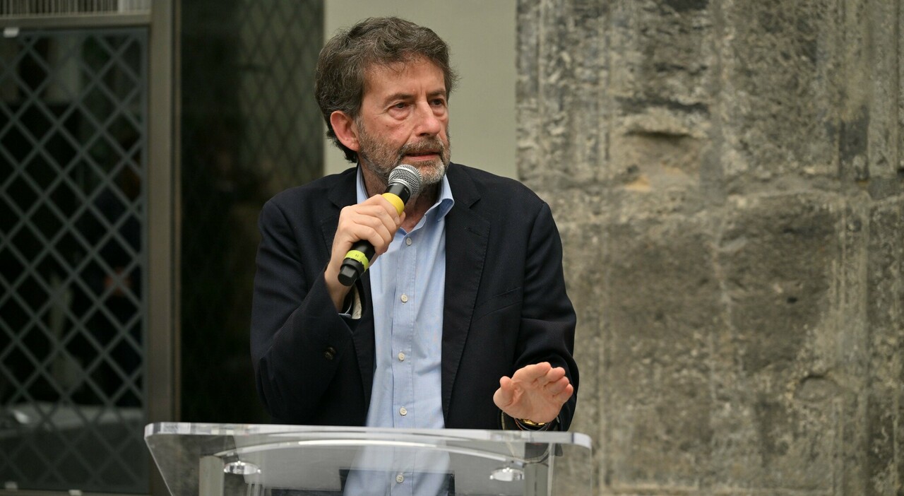 https://statics.cedscdn.it/photos/MED_HIGH/2026/08/31/9734807_31072638_dario_franceschini_malattia_parkinson_eta_moglie.jpg