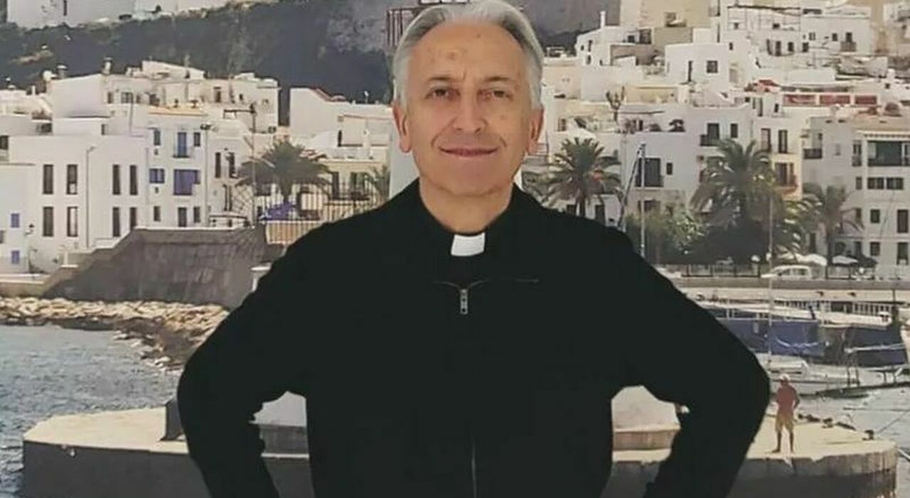 https://statics.cedscdn.it/photos/MED_HIGH/2026/08/31/9734903_31094953_prete_tinder_aiuta_persone_sposarsi_matrimonio_fernando_cuevas.jpg