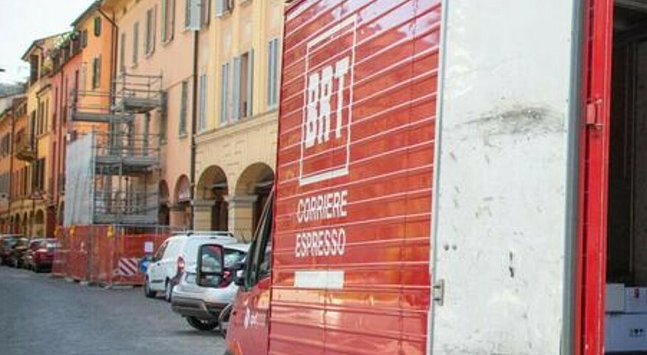 https://statics.cedscdn.it/photos/MED_HIGH/2026/08/31/9735260_31155221_pasquale_andriotta_morto_corriere_malore_lavoro.jpg