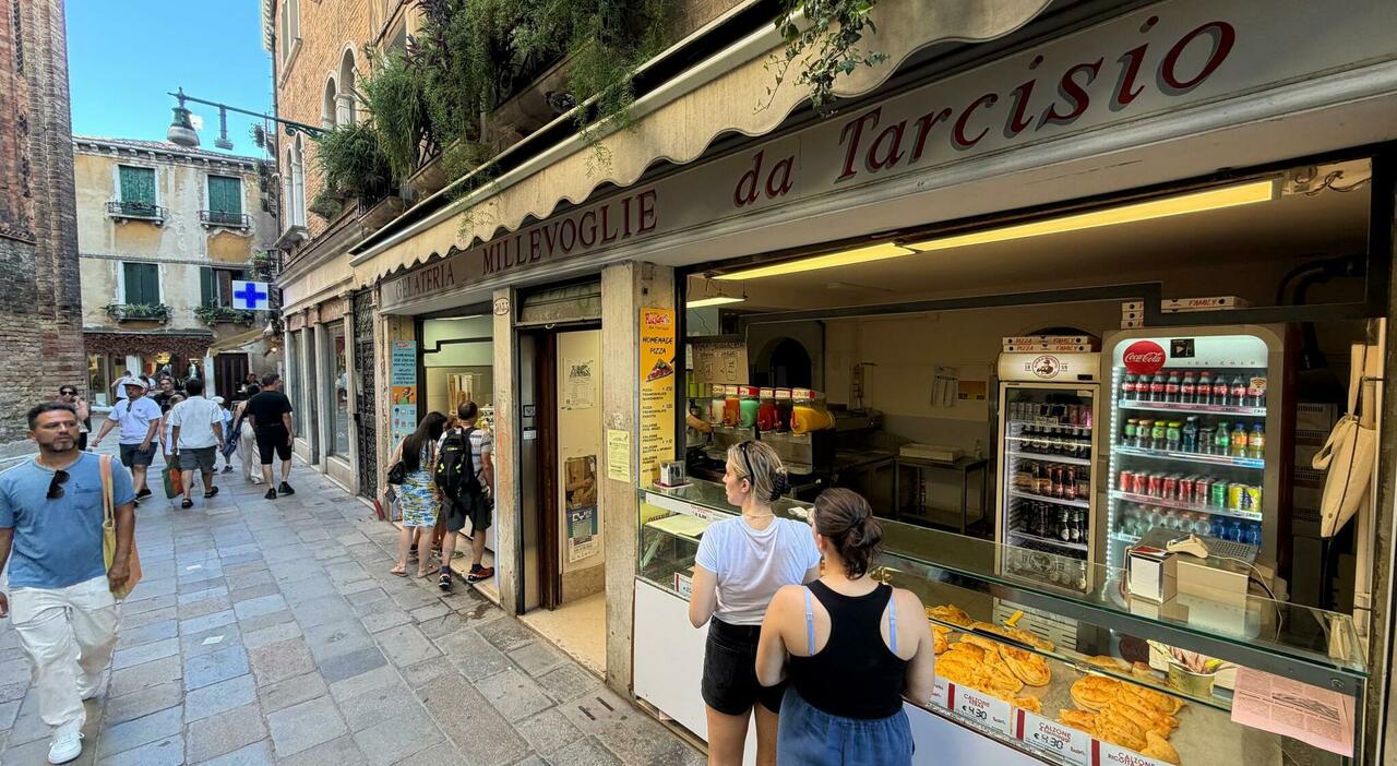 Gelateria di San Rocco a Venezia chiude dopo 35 anni a causa del caro affitti, aumento da 8mila a 11mila euro