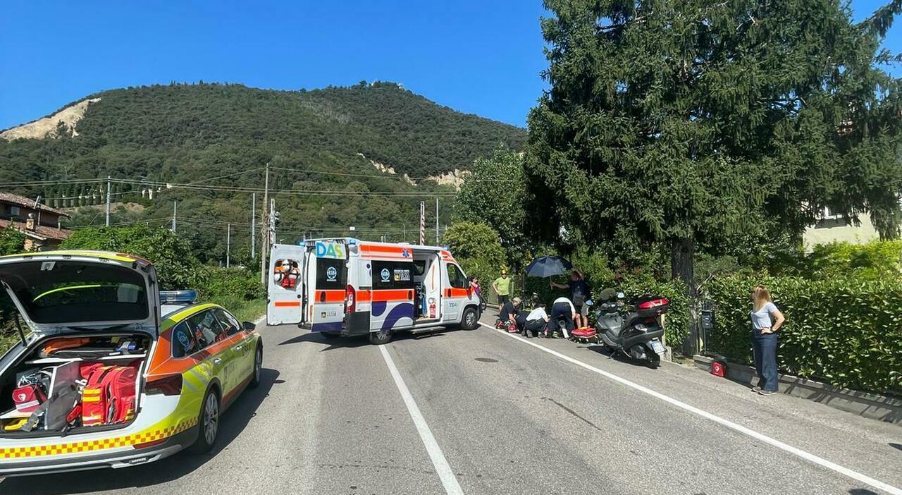 Un uomo riverso sul ciglio della carreggiata dopo un malore in sella a una bicicletta elettrica a Monselice