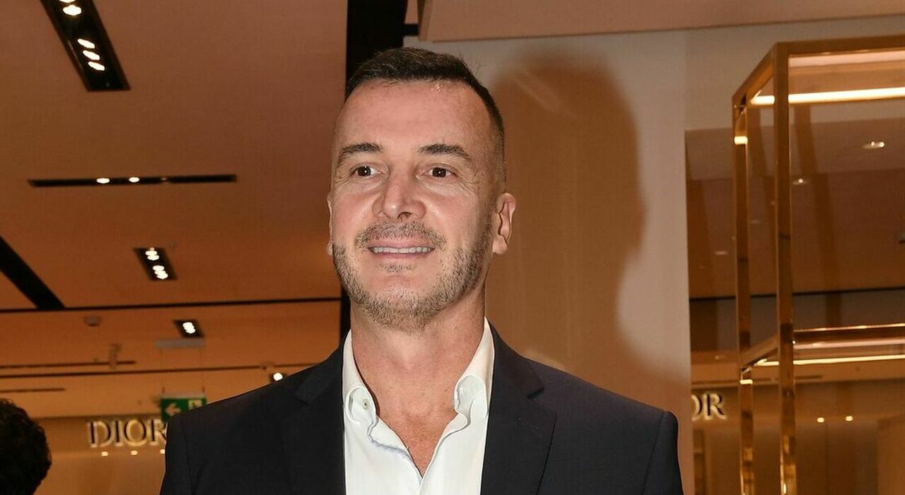 https://statics.cedscdn.it/photos/MED_HIGH/2026/09/01/9736894_01104004_rocco_casalino.jpg
