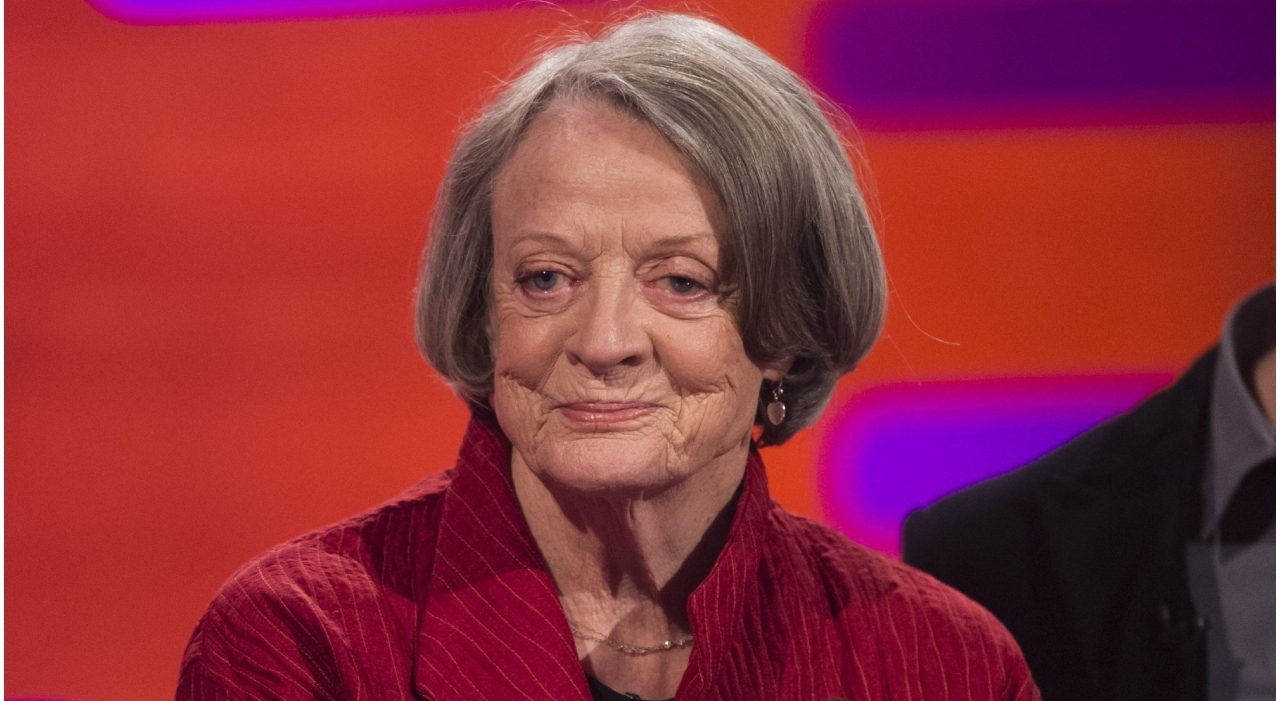 https://statics.cedscdn.it/photos/MED_HIGH/2026/09/01/9736932_01111341_maggie_smith.jpg