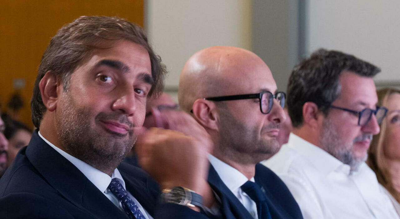 Il leader della Lega e vicepremier Matteo Salvini e il Il presidente dell'Automobile club d'Italia, Geronimo La Russa
