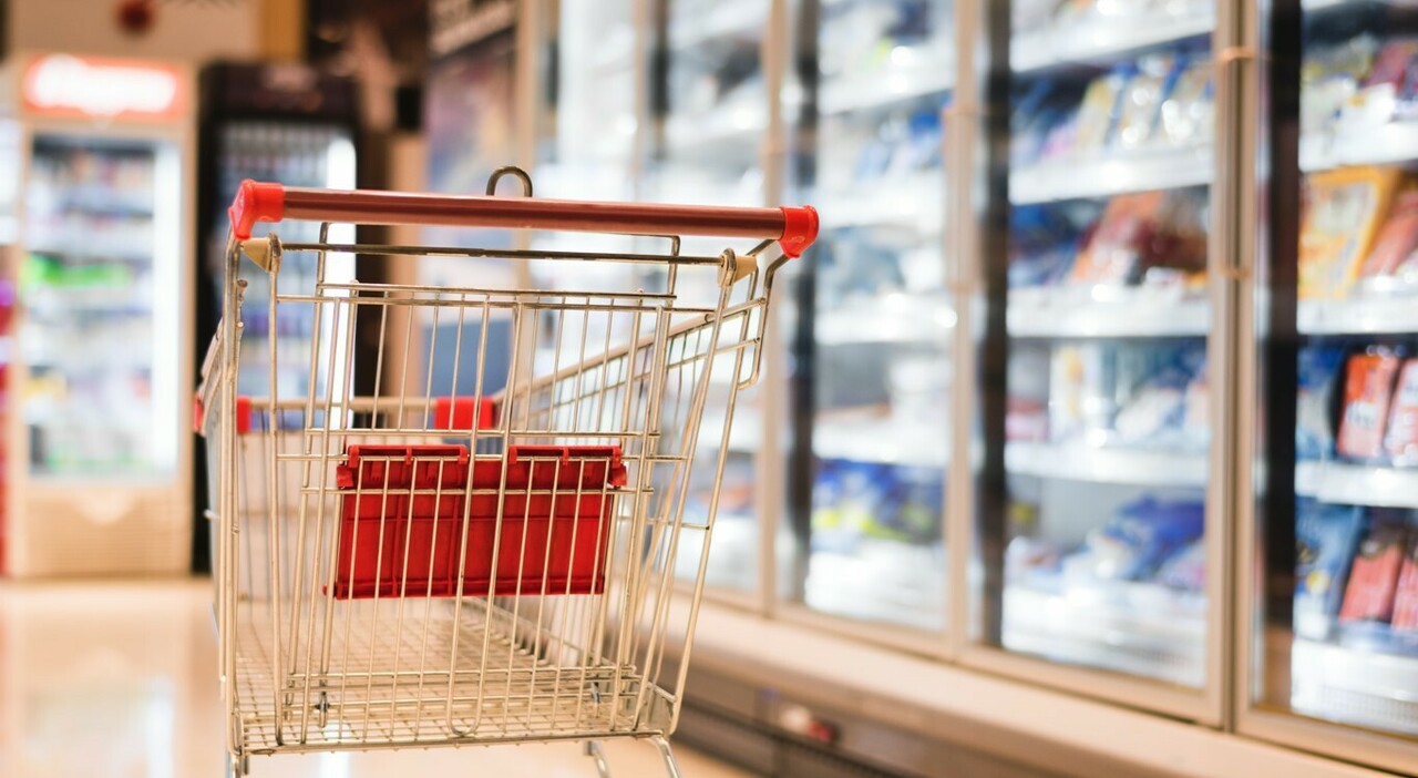 https://statics.cedscdn.it/photos/MED_HIGH/2026/09/01/9737286_01164452_supermercati_classifica_altroconsumo_discount_piu_convenienti_quali_sono.jpg
