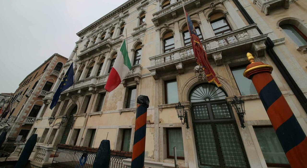 autonomia il centrodestra in veneto si ricompatta approvata la mozione ora la decisione spetta a roma da Ilgazzettino.it autonomia il centrodestra in veneto si ricompatta approvata la mozione ora la decisione spetta a roma